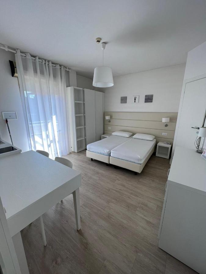 Hotel Ardea リッチョーネ エクステリア 写真