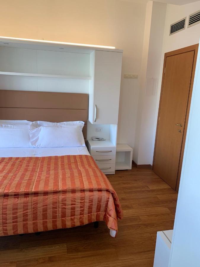 Hotel Ardea リッチョーネ エクステリア 写真