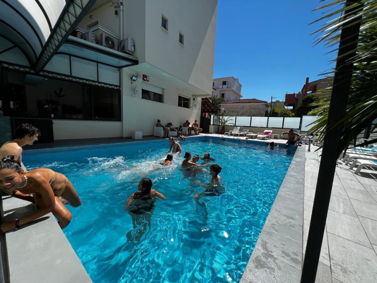 Hotel Ardea リッチョーネ エクステリア 写真